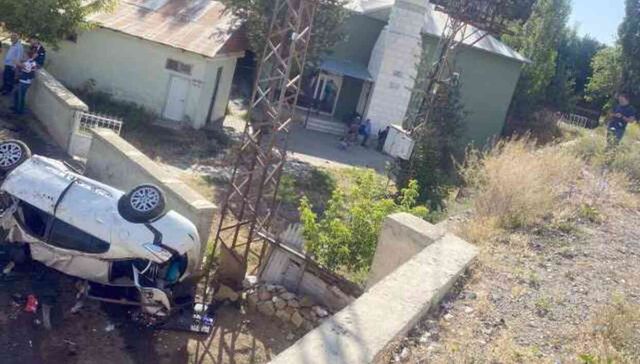 5 metre yüksekten düştüler! Aynı aracın içinde 3 kişi öldü, 4 kişi yaralandı