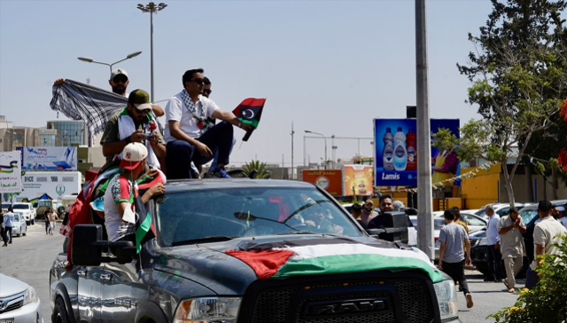 Gazze'ye yürüyen Mağrip Direniş Konvoyu'na katılmak üzere Mısır'a gelen 40 aktivist alıkonuldu