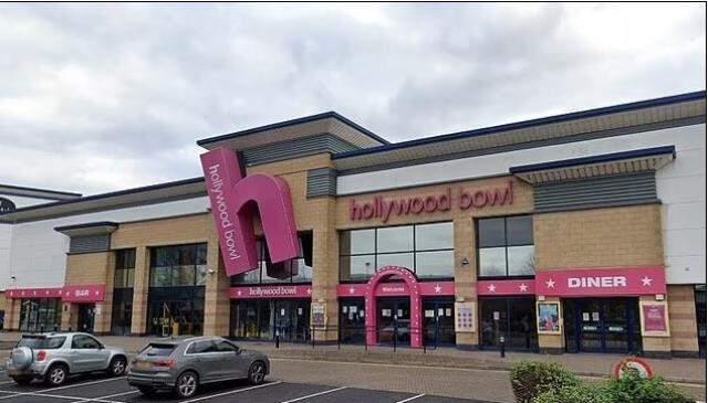 Kıza AVM'de tecavüz edip, videoya çektiler! Annesini davadan vazgeçirmek için çirkin teklif sundular