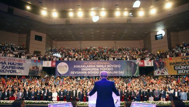 Son Dakika: Cumhurbaşkanı Erdoğan'dan partililere İstanbul talimatı: Sandıkları öyle bir patlatalım ki, 98 vekilliğin yarısından fazlasını biz alalım