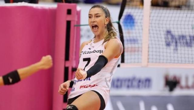 Hande Baladın'ın sevgilisi kim? Milli voleybolcu Hande Baladın'ın sevgilisi Aytaç Kara kimdir?