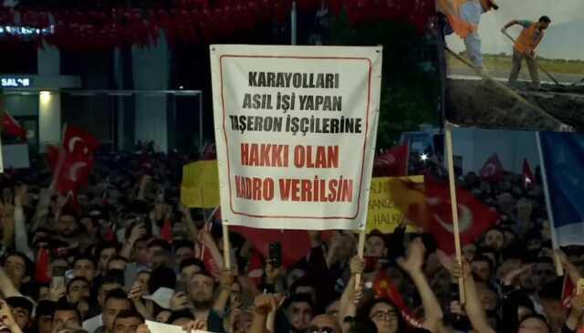 Kılıçdaroğlu mitingde açılan pankarta kayıtsız kalmadı: Taşeron işçisine kadro vereceğiz, söz