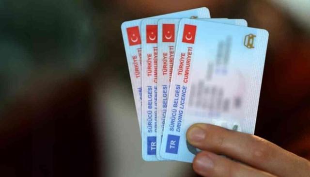 Resmi kimlik belgeleri nelerdir?