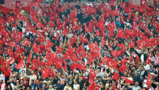 A Milli Futbol Takımımız, Karadağ'ı 1-0 mağlup etti