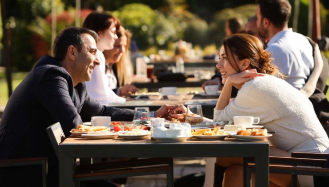 EMRE KARAYEL BAHAR DİZİSİNDEN NEDEN VE NASIL AYRILIYOR?
