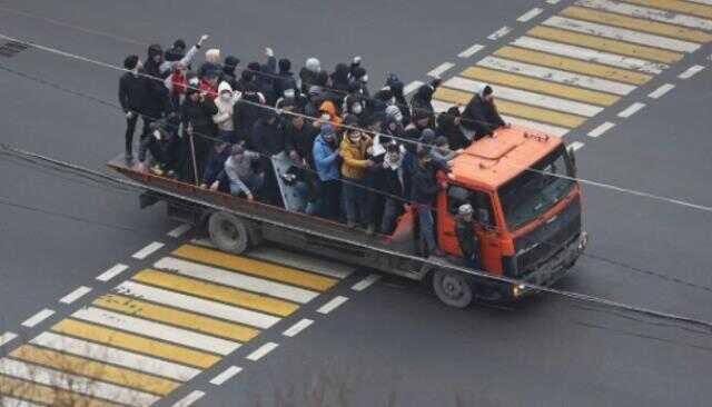 ABD, Kazakistan'ı savaş alanına çeviren protestolarla ilgili 'sükunet' çağrısında bulundu