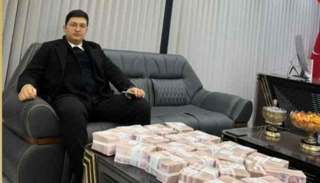 Villasına çöküp TikTok'ta paylaştılar: Sezon açıldı, akıyor bugün maşallah