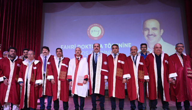 Deprem Sonrası Gönüllere Giren Başkan Altay'a Hatay'da Fahri Doktora Unvanı Verildi