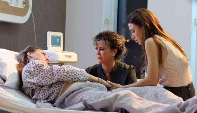 Aile dizisi final yaptı! Serenay Sarıkaya ve Kıvanç Tatlıtuğ'un vedası duygulandırdı