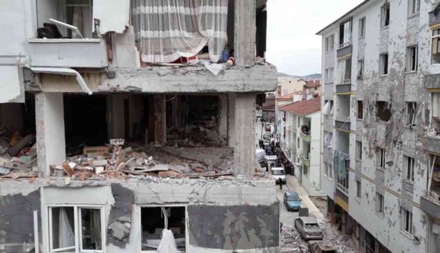Çorum'da Doğalgaz Patlaması: 1 Ölü, 33 Yaralı
