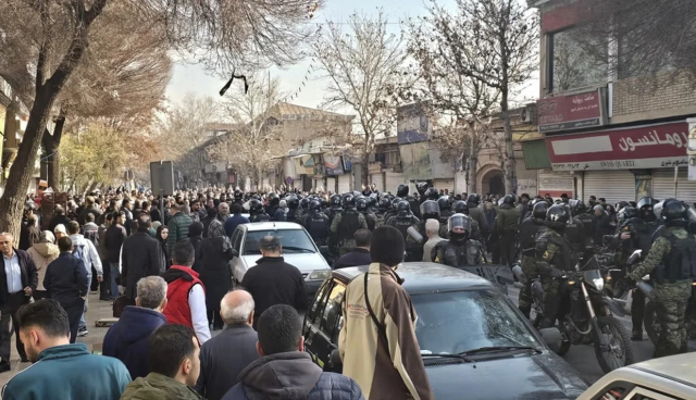 Cesetlerin sokaklara taştığı İran'dan ilk resmi açıklama! Ölü sayısı açıklananın 3 katı