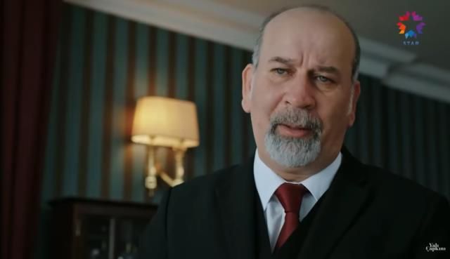 Yalı Çapkını Latif kimdir, kim canlandırıyor? Yalı Çapkını Latif gerçekte kimdir, ismi nedir? Yiğit Tuncay kimdir, kaç yaşında, nereli?