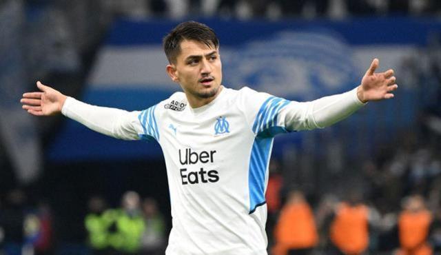 Gol müthiş, sevinç karizma! Fransız taraftarlar Cengiz Ünder'in heykelini dikecek