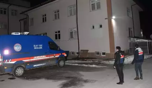 Baba parçalanmış, oğlu ise çıplak ve donmuş halde ölü bulundu! Ekipleri kesik başı arıyor