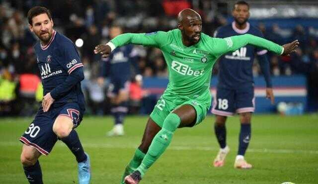 Süper Lig devi stoper sorununu bir kuruş bonservis ödemeden çözüyor! Dünyaca ünlü futbolcunun imzası an meselesi