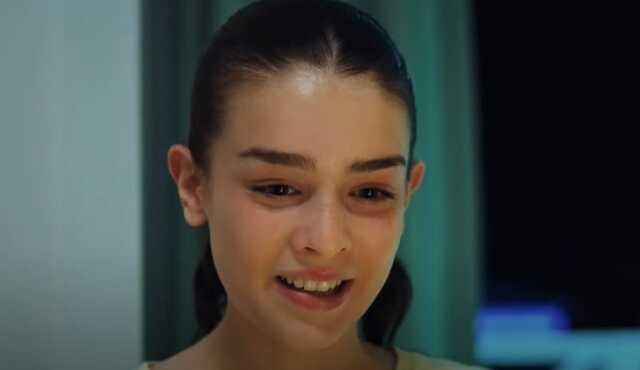 Dönence Gülce neden kulaklık takıyor, hastalığı ne? Dönence dizisi Gülce hasta mı?