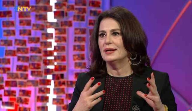 Nazan Kesal'a 'Umarım kapı kapı gezmesin' diyen Ceyda Düvenci linç ediliyor