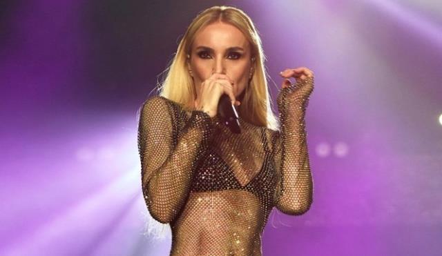 İzmir'de Gülşen'in Yerine Orkestra ve Vokalistleri Sahne Alacak