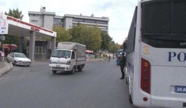 MHP Kartal İlçe Başkan Yardımcısı'na silahlı saldırı! Marketten çıkarken kafasına tek el ateş ettiler