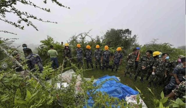Nepal'de helikopter kazası: 5 kişi hayatını kaybetti