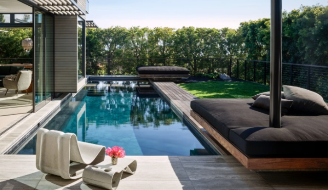 Tenis efsanesi Sharapova milyonlar harcadığı evini satışa çıkardı