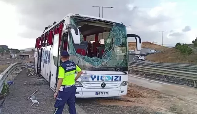 Kuzey Marmara Otoyolu'nda meydana gelen otobüs kazası