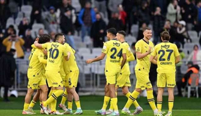 Fenerbahçe maçı CANLI izle! 10 Ocak FB Konyaspor maçı canlı yayın izle! Nereden, nasıl izlenir?
