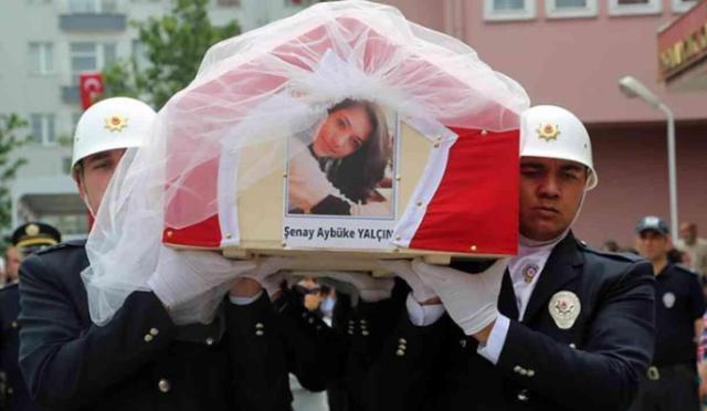 Aybüke öğretmen olayı nedir? Şehit Aybüke öğretmen ne zaman öldürüldü? Şenay Aybüke Yalçın kimdir?