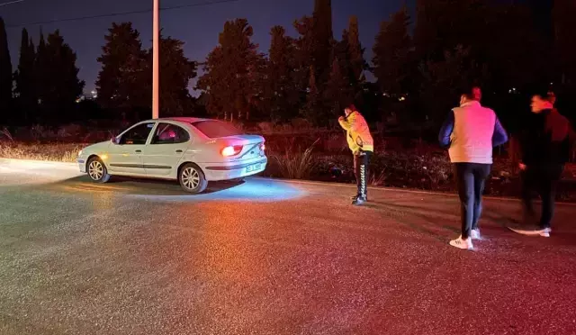 Kaza sonrası olay yerinde arama yapılırken bulunan diş parçaları