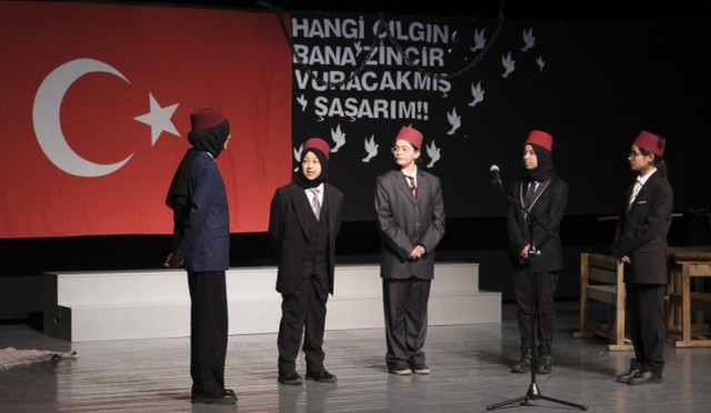 Tartışma yaratan görüntü: İstiklal Marşı Arapça okundu, CHP ve MHP'den peş peşe tepki geldi