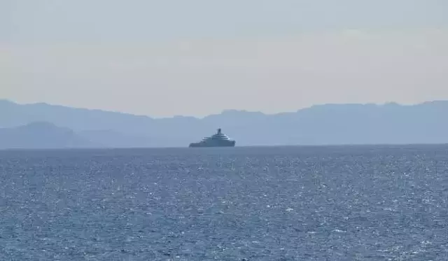 Rus milyarder Abramoviç'in yatı, Datça açıklarında