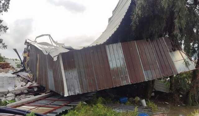 Anamur'u vuran hortum felaketinin bilançosu: 13 kişi yaralandı, 100 sera zarar gördü