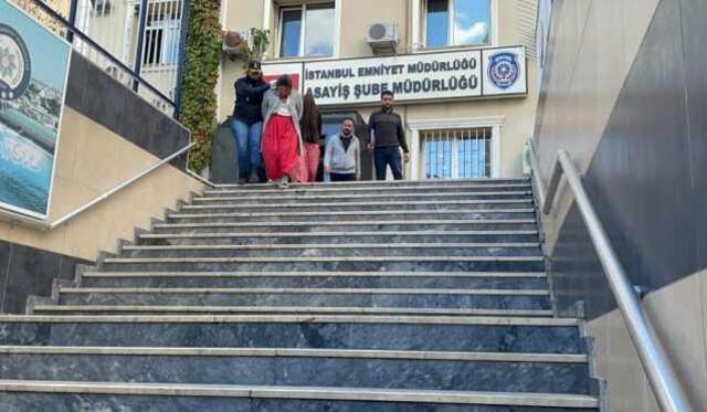 Pilotun evinden 300 bin lira değerinde ziynet eşyası çalan 2 kadın hırsız yakalandı