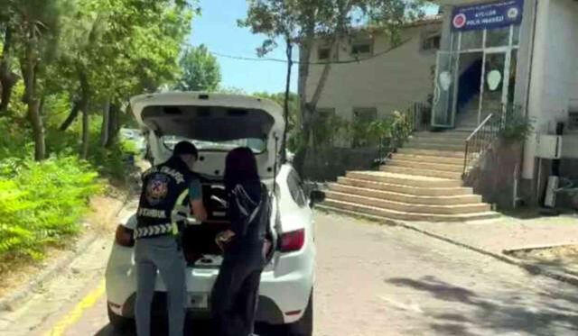 Yaptığı uyarı pahalıya patladı! Motosikletli kadın, sürücüye saldırdı