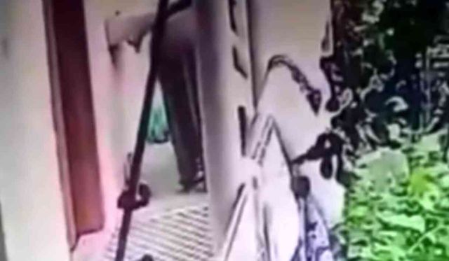 2 yaşındaki çocuğu balkondan attı! Üvey babaanne 2 yaşındaki çocuğu neden balkondan attı? Olay nerede oldu? Çocuğun sağlık durumu nasıl?