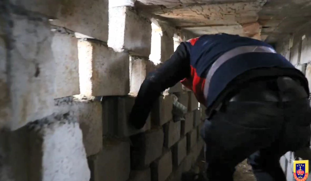 Tam 4 yıl hazırlandı! Çamaşır makinesi gizli tünele açıldı