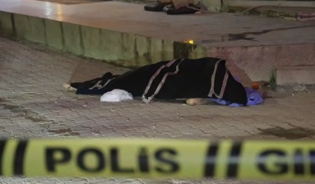 Eşiyle tartışıp camdan atlayan 5 çocuk babası adam hayatını kaybetti