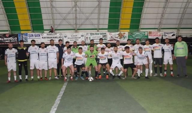 Kozluk Belediyesi 8. Geleneksel Oruç Ligi Futbol Turnuvası'nda kazanan dostluk oldu