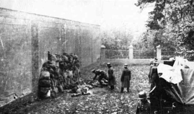 Polonya'da, Naziler tarafından iyileşme ümitleri olmadığı için öldürülen 100 psikiyatri hastasına ait toplu mezar bulundu