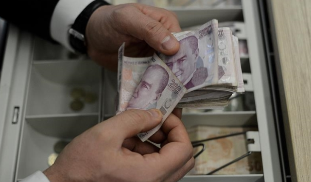 En düşük emekli maaşı Meclis'ten geçti mi, en düşük emekli maaşı 20 bin TL Resmi Gazete'de ne zaman yayınlanacak?