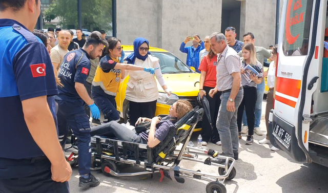 Eski nişanlısını okul önünde bacağından vurdu! Dehşet anları kamerada