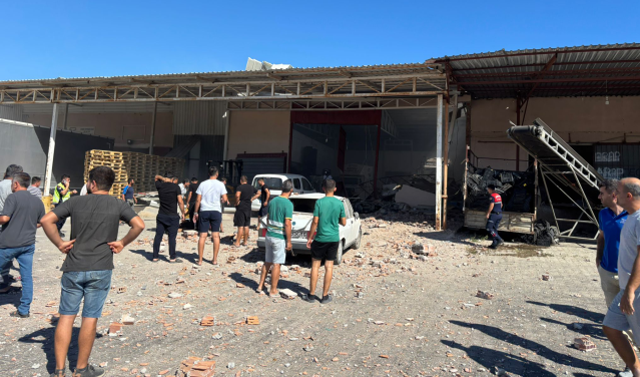 Antalya'da toptancı halinde patlama! 1 kişi hayatını kaybetti, olay anı kameraya yansıdı