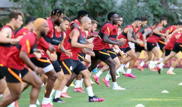 PSV'ye hiç beklemediği bir skorla kaybeden Galatasaray'ın yenilgisi 5 maddeye bağlandı