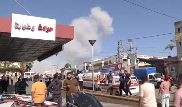 İsrail, Han Yunus Hastanesi çevresindeki sivilleri hedef aldı! Bölgeden dumanlar yükseliyor