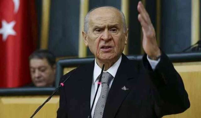 Müsavat Dervişoğlu'nu neden tebrik etmedi? Bahçeli nedenini açıkladı, parti grubu ayakta alkışladı