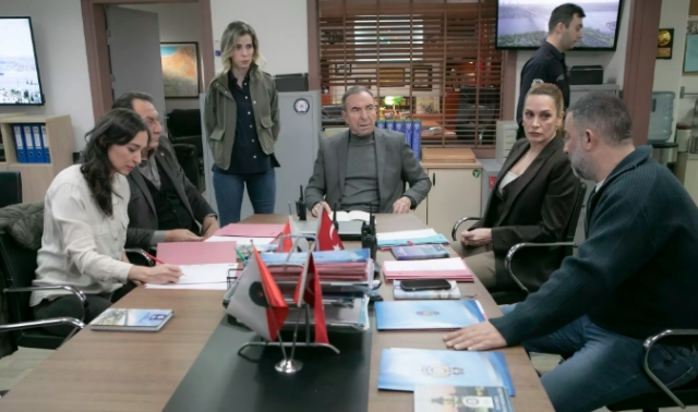 Arka Sokaklar bu akşam var mı? Arka Sokaklar 696. bölüm izle! Arka Sokaklar son bölüm neler oldu?