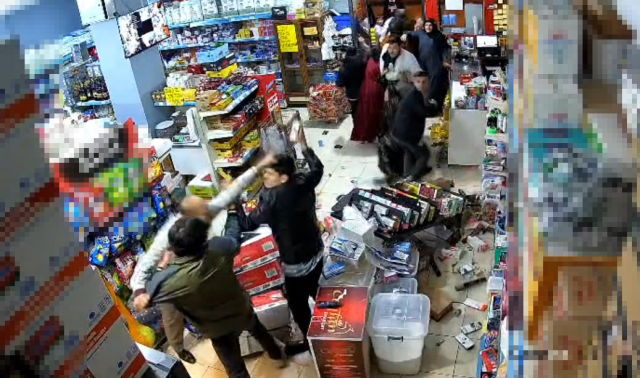 Adana'da market işletmecisine akrabaları tarafından saldırı