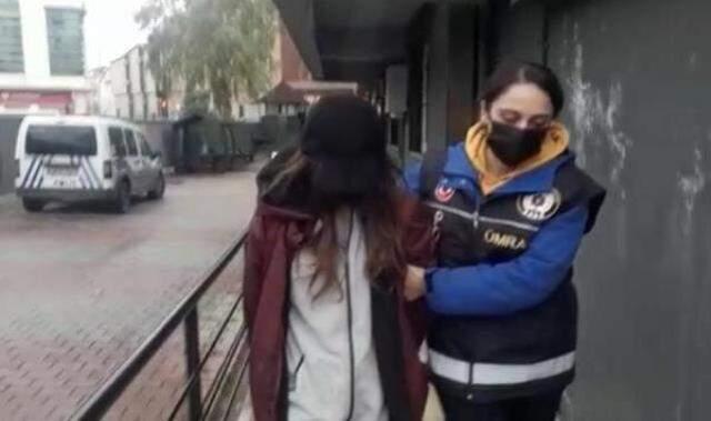 5 adet suç kaydı bulunan 20 yaşındaki kız, tartıştığı babasını bıçaklayarak öldürdü