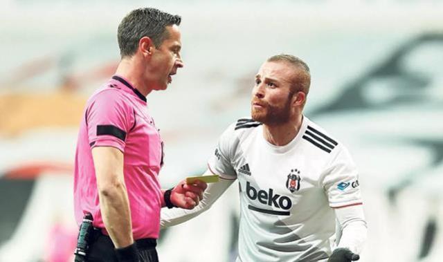 MHK hepsine düdük astırdı! İşte o hakemlerin yönettiği maçlarda 4 büyüklerin karnesi