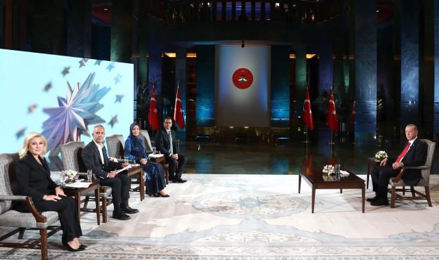 Son Dakika: Cumhurbaşkanı Erdoğan tahıl krizinin nasıl aşıldığını anlattı: Putin'i dün aradım, bugün 12.00'den itibaren tahıl koridorunu açtılar